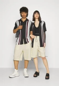 Yourturn -Yourturn 01ff1d83499c4dea966e1d19dde1436a