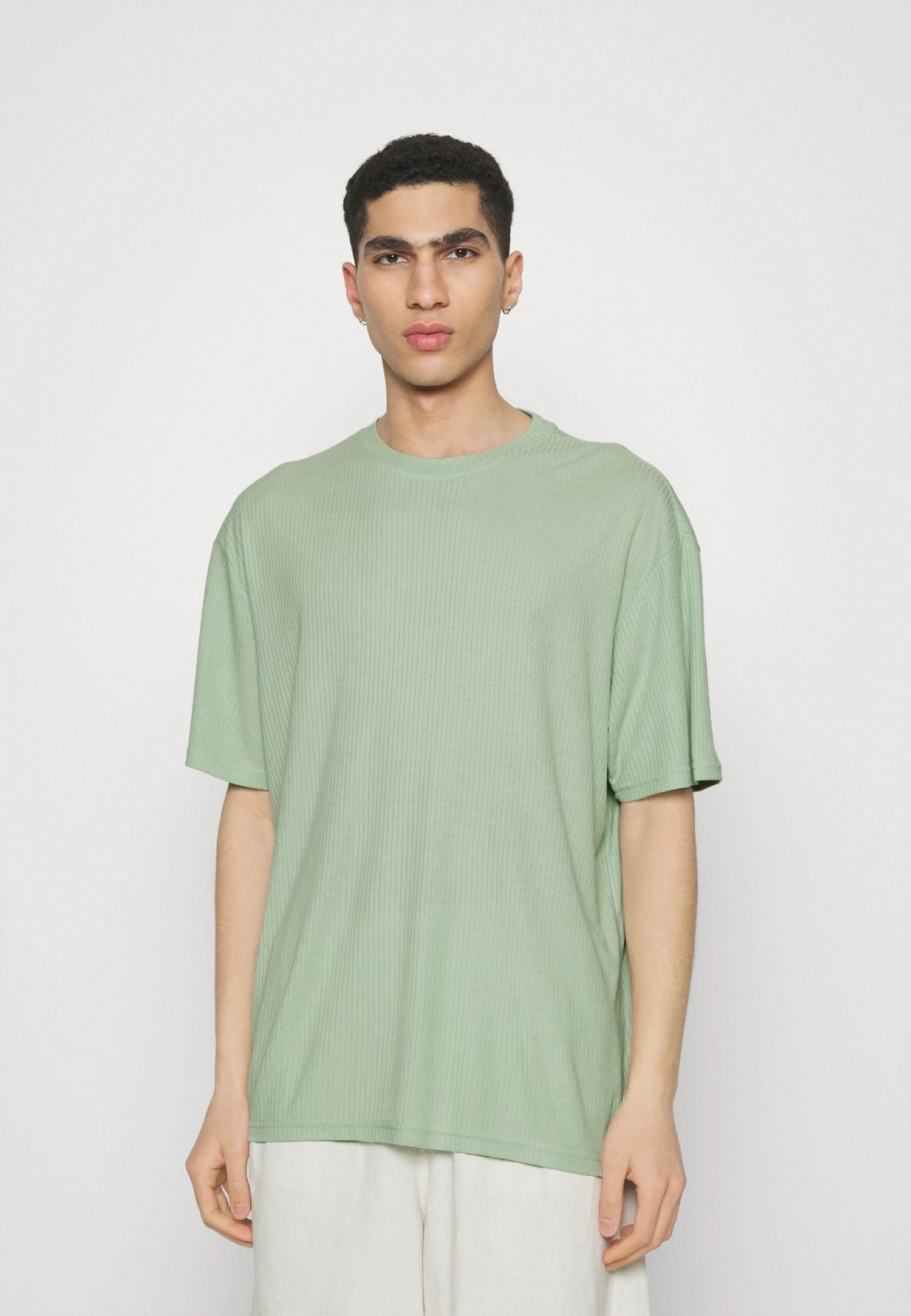 YOURTURN Unisex 2 Pack - Basic T-Shirt - Offwhite/Light Green 4 YOURTURN Unisex 2 Pack - Basic T-Shirt - Offwhite/Light Green - Image 2