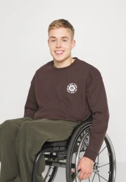 YOURTURN Unisex - Sweatshirt - Dark Brown 18 YOURTURN Unisex - Sweatshirt - Dark Brown -Yourturn 089cd290a1504c09914d659c402370b4