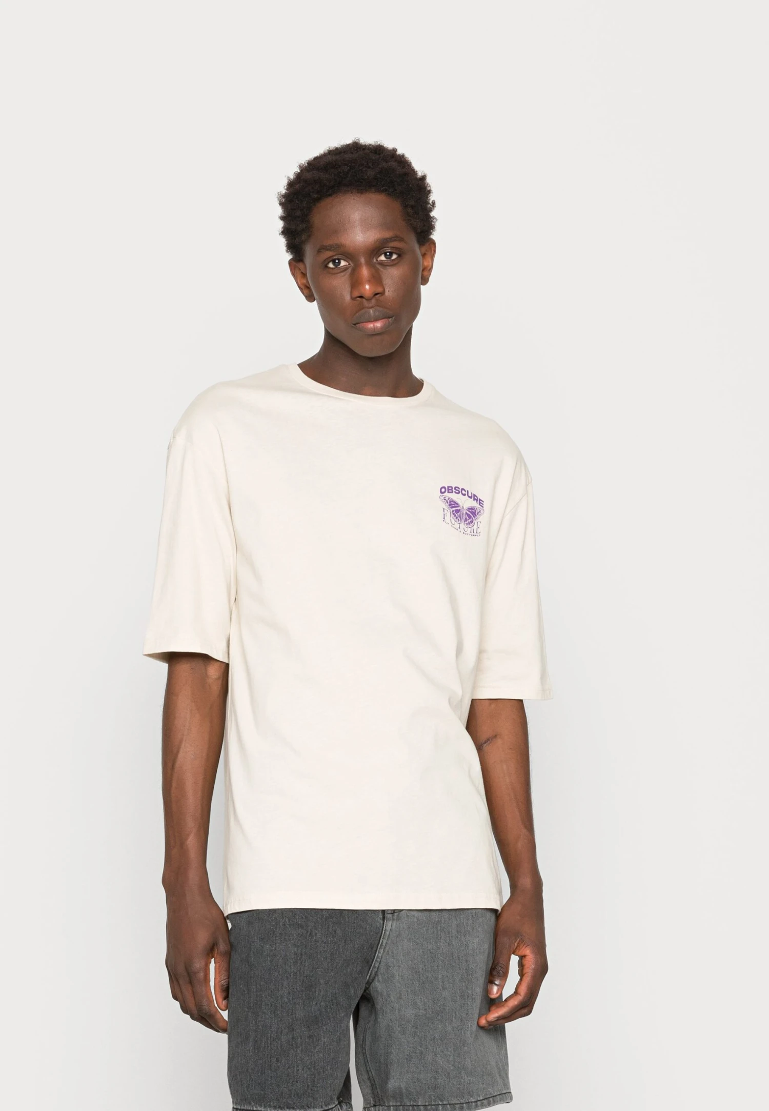 YOURTURN Nostalgia Future Tee Unisex - Print T-Shirt - Grey 3 YOURTURN Nostalgia Future Tee Unisex - Print T-Shirt - Grey