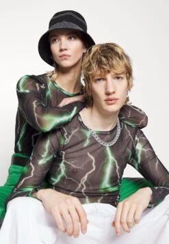 YOURTURN Unisex - Long Sleeved Top -Black 11 YOURTURN Unisex - Long Sleeved Top -Black -Yourturn 11e4b75ba17e4d299ac77c4582f0454d