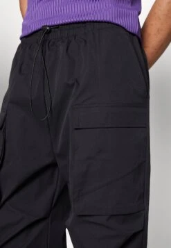 YOURTURN Unisex - Cargo Trousers - Black 13 YOURTURN Unisex - Cargo Trousers - Black -Yourturn 12c0eb3432924e5180ee844ffb94cc93