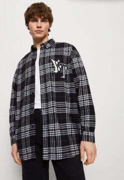 YOURTURN Unisex - Button-Down Blouse - White/Black 11 YOURTURN Unisex - Button-Down Blouse - White/Black -Yourturn 18e30a9a4fba4a42af17453c1dc89feb