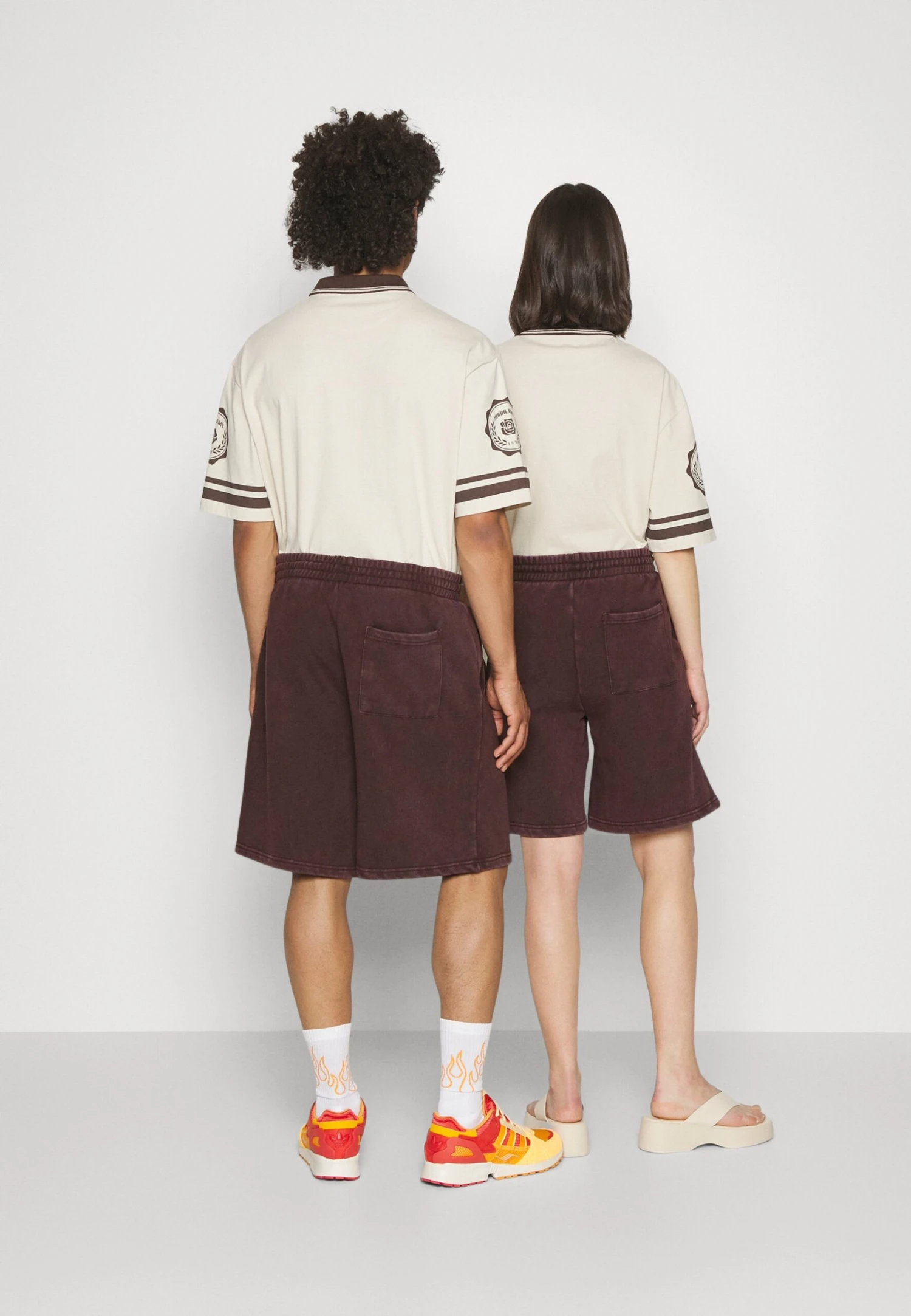 YOURTURN Unisex - Shorts - Dark Brown 5 YOURTURN Unisex - Shorts - Dark Brown - Image 3