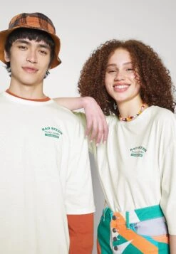 YOURTURN Unisex - Print T-Shirt - Offwhite 11 YOURTURN Unisex - Print T-Shirt - Offwhite -Yourturn 29e65935527340a7bc456a57a305b352