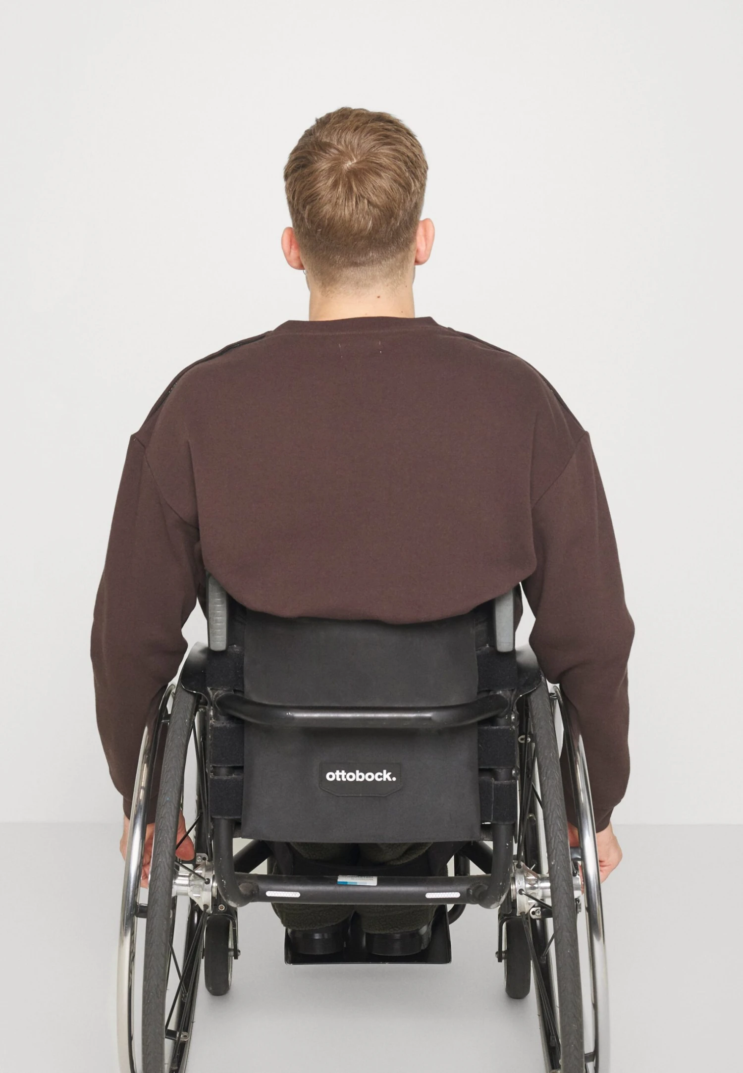 YOURTURN Unisex - Sweatshirt - Dark Brown 5 YOURTURN Unisex - Sweatshirt - Dark Brown - Image 3