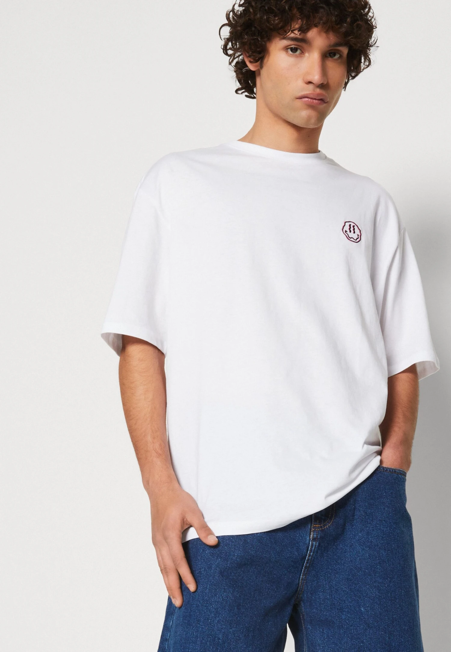 YOURTURN Unisex - Basic T-Shirt 6 YOURTURN Unisex - Basic T-Shirt - Image 4