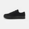 YOURTURN Unisex - Trainers 2 YOURTURN Unisex - Trainers -Yourturn 3ad5967693984b7687a2f2f3b42d3603