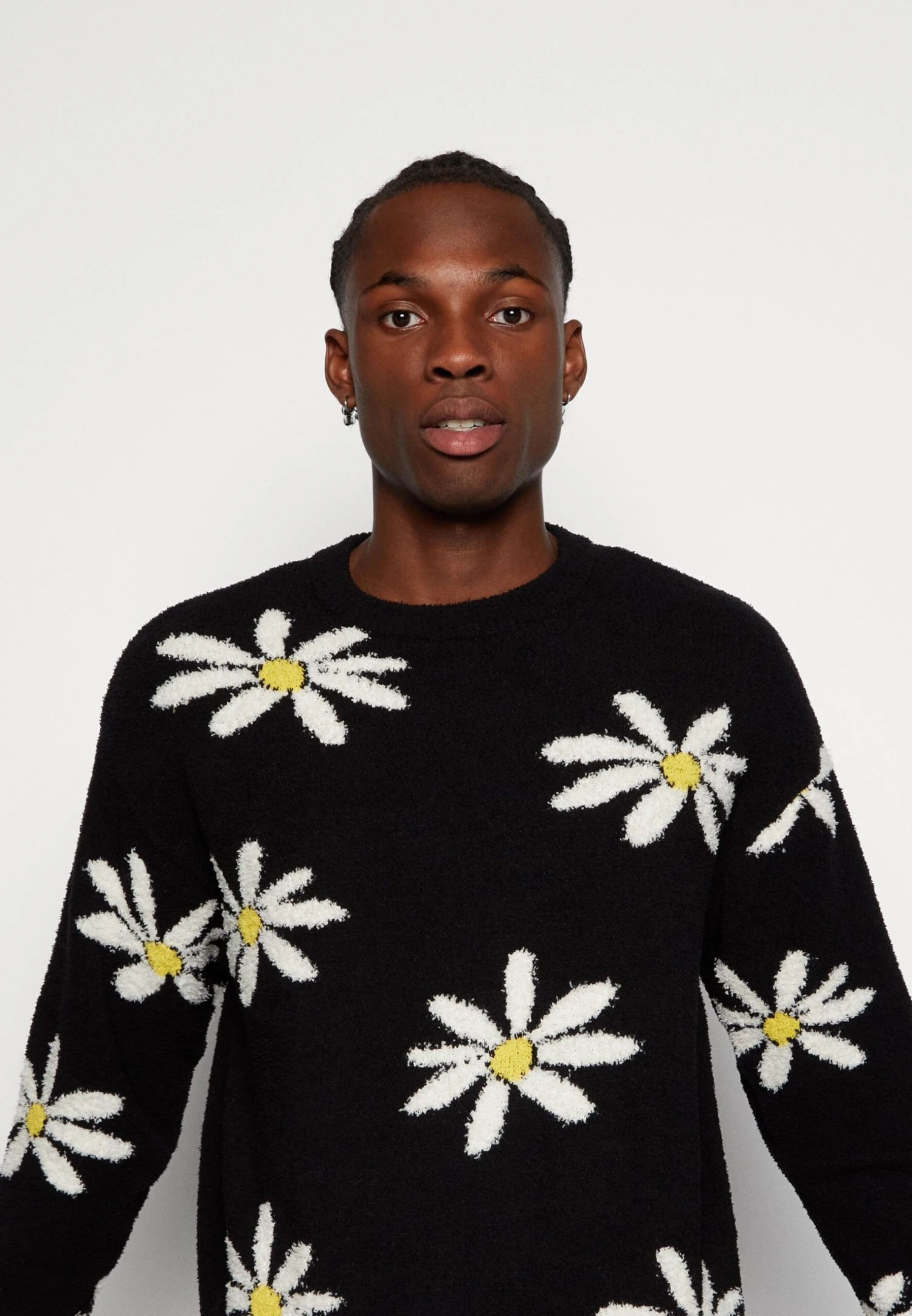 YOURTURN Jumper - Black 6 YOURTURN Jumper - Black - Image 4