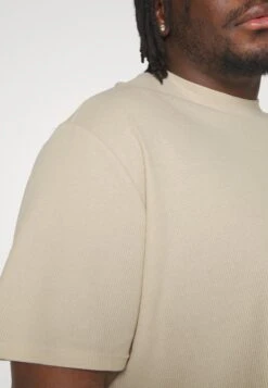 YOURTURN Unisex - Basic T-Shirt -Light Green/ Off-White 19 YOURTURN Unisex - Basic T-Shirt -Light Green/ Off-White -Yourturn 4efa04889fe14a52a8a0c10786bf9fb2