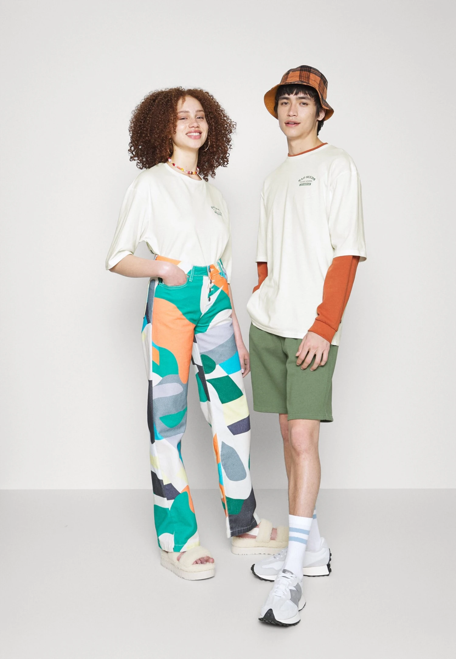 YOURTURN Unisex - Print T-Shirt - Offwhite 4 YOURTURN Unisex - Print T-Shirt - Offwhite - Image 2