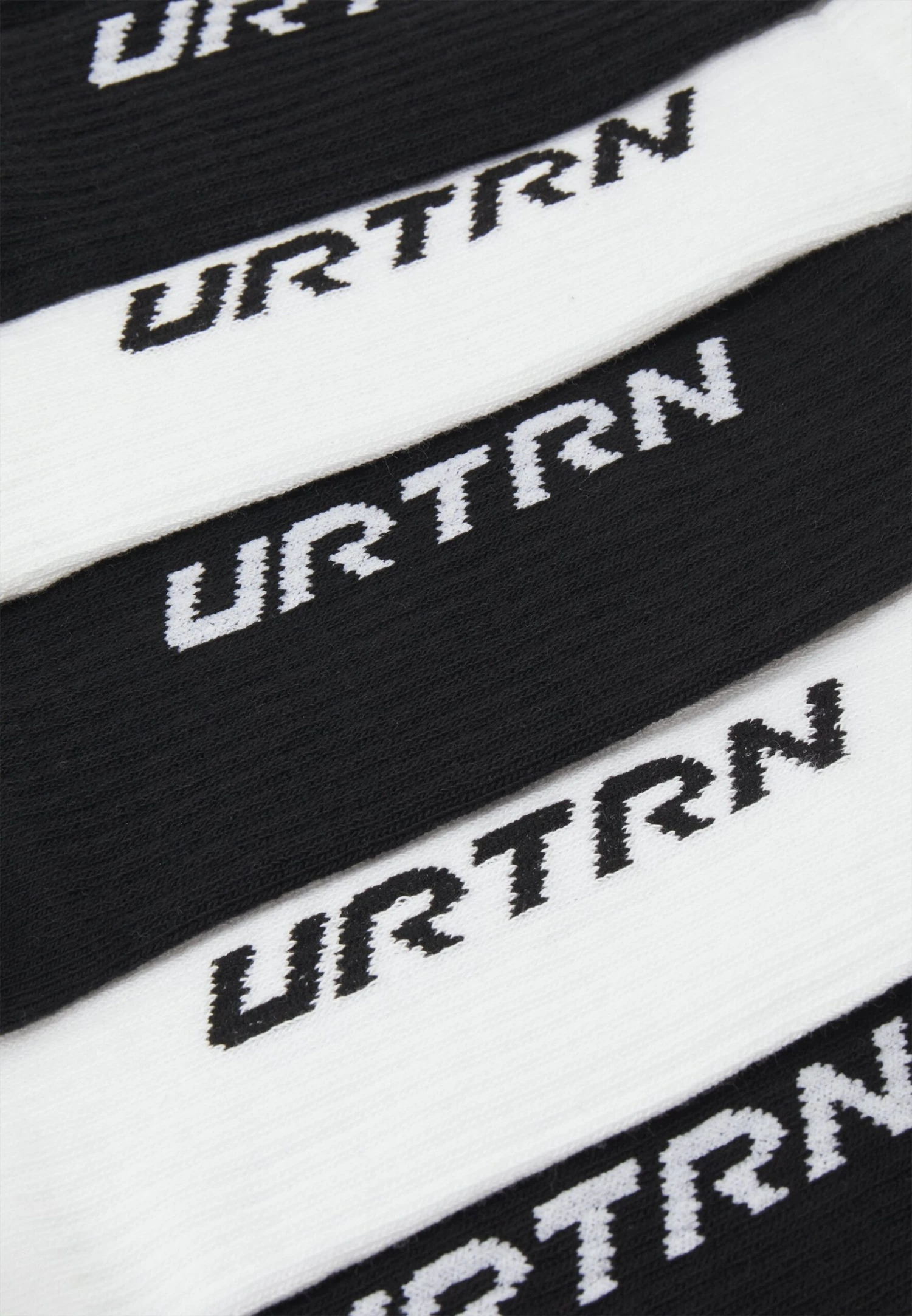 YOURTURN 5 Pack - Socks - Black 4 YOURTURN 5 Pack - Socks - Black - Image 2