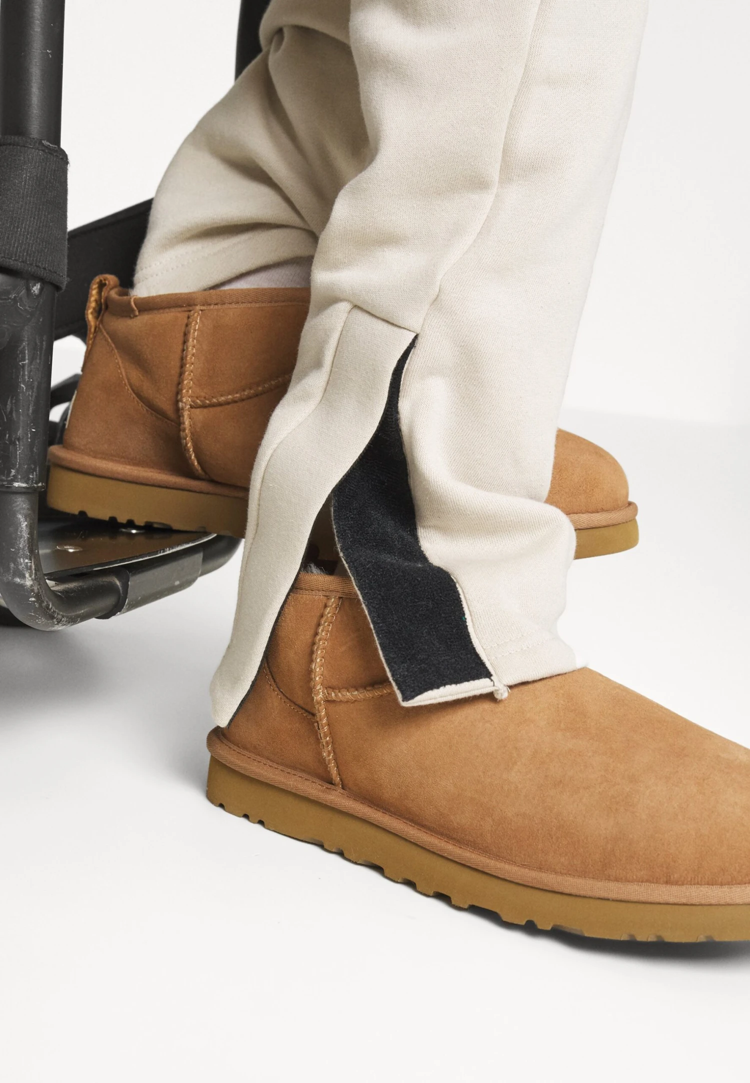 YOURTURN Tracksuit Bottoms - Beige 9 YOURTURN Tracksuit Bottoms - Beige - Image 7