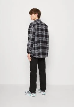 YOURTURN Unisex - Button-Down Blouse - White/Black 10 YOURTURN Unisex - Button-Down Blouse - White/Black -Yourturn 6aba1b129255465dbe34f004d9c8a98e