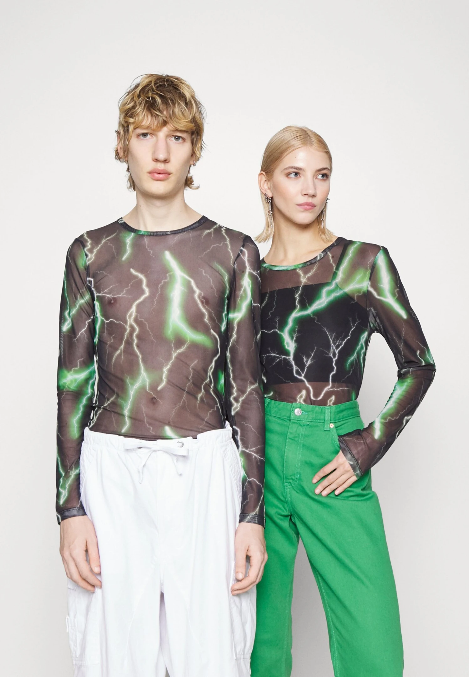 YOURTURN Unisex - Long Sleeved Top -Black 3 YOURTURN Unisex - Long Sleeved Top -Black