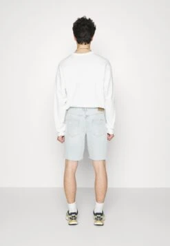 YOURTURN Unisex - Denim Shorts -Yourturn 74b52357232d4f5890555006a7ec0619