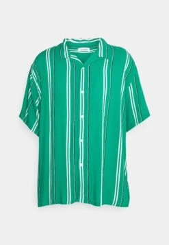 YOURTURN Stripes Boxi - Shirt - Green 10 YOURTURN Stripes Boxi - Shirt - Green -Yourturn 75b31ae9deeb451b8ab25cea64aeb8ea