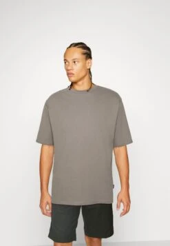 YOURTURN 3Pack Unisex - Basic T-Shirt - Grey/Purple/Black -Yourturn 8b77cf9e679340c08f0c97a76430611d