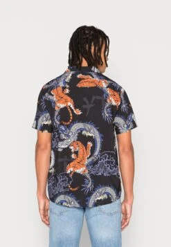 YOURTURN Unisex - Shirt - Black -Yourturn 97ad13ea3fe94ff3a65a60f02b5d1801