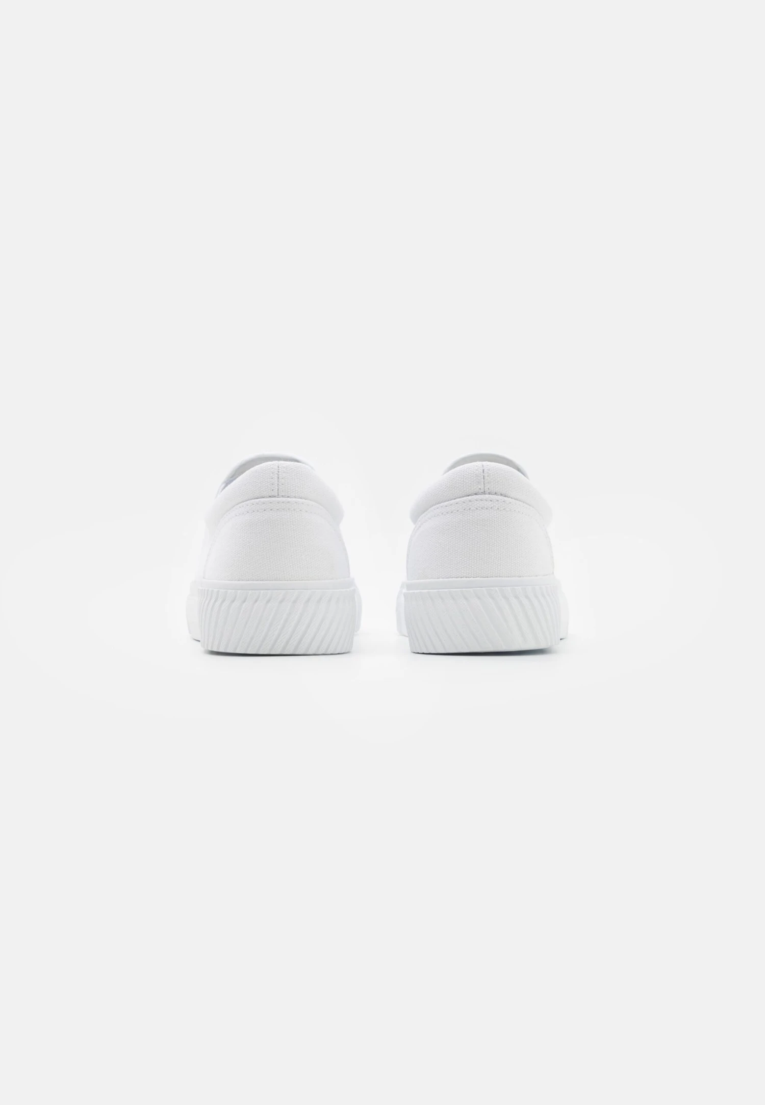 YOURTURN Unisex - Slip-Ons - White 4 YOURTURN Unisex - Slip-Ons - White - Image 3