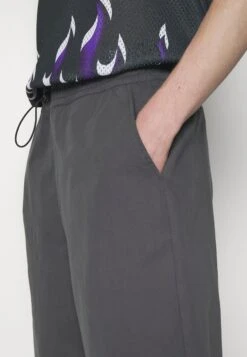 YOURTURN Genderless Parachute - Shorts - Dark Grey -Yourturn ab229e6e99c74a9d898bb39c8fce313e