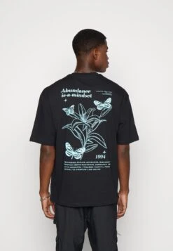 YOURTURN Chest Tee Unisex - Print T-Shirt - 802 - Black -Yourturn b2af27d4ebd04411a960eb8d69437ecf