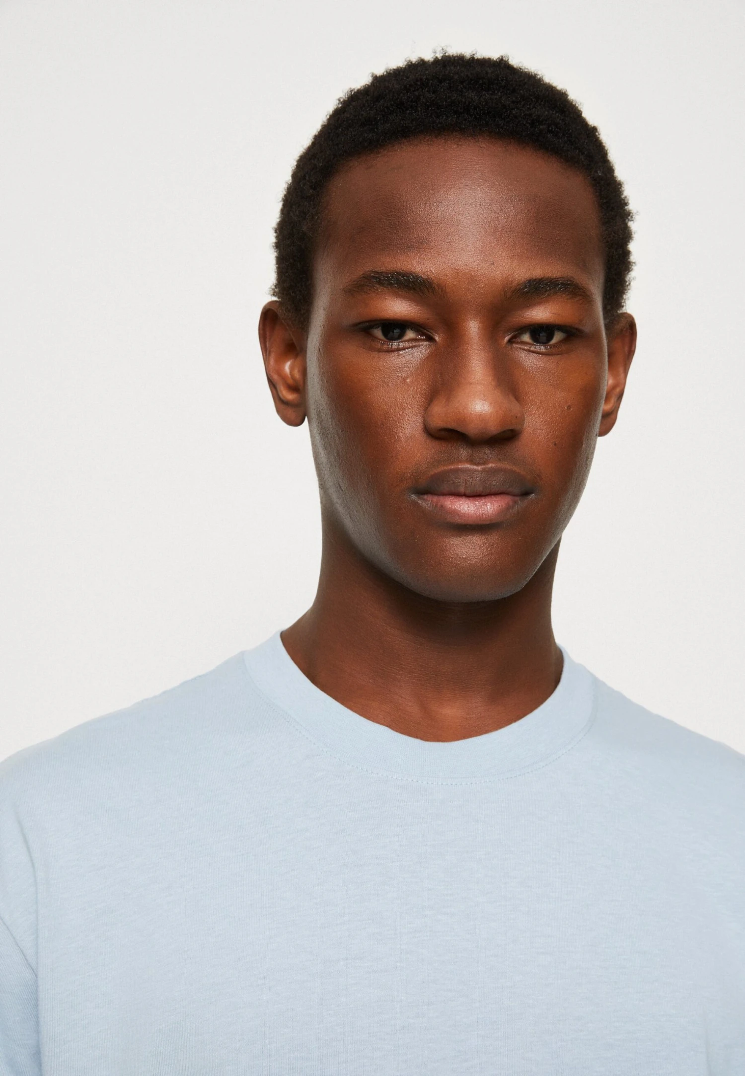 YOURTURN Unisex - Print T-Shirt - Light Blue 6 YOURTURN Unisex - Print T-Shirt - Light Blue - Image 4