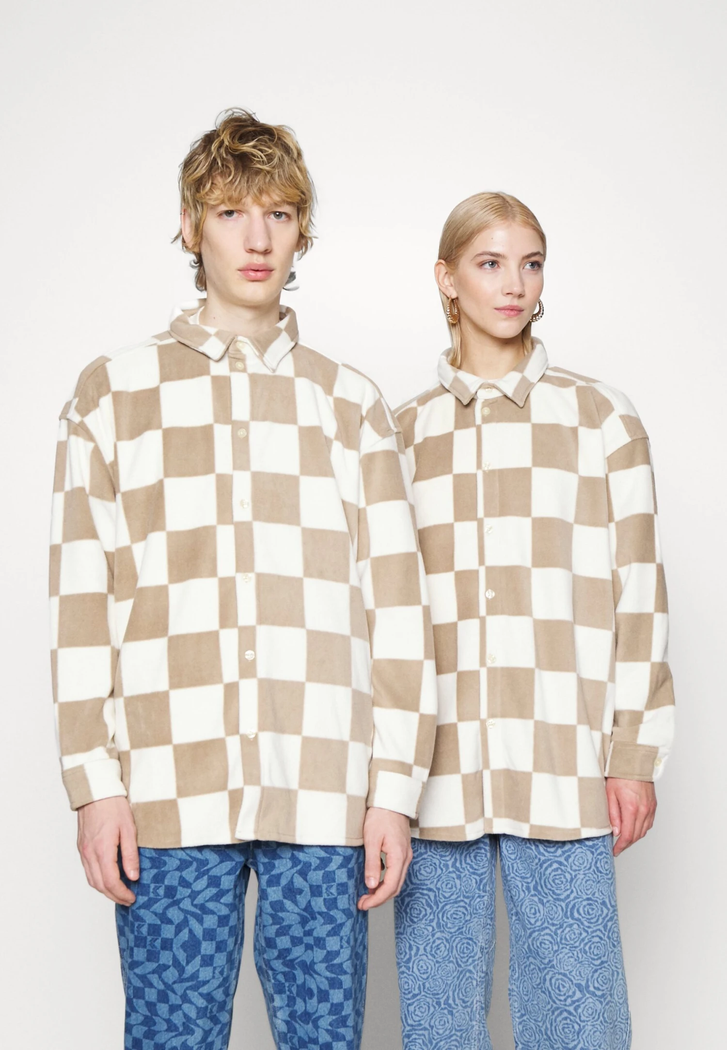 YOURTURN Unisex - Button-Down Blouse - Beige 3 YOURTURN Unisex - Button-Down Blouse - Beige