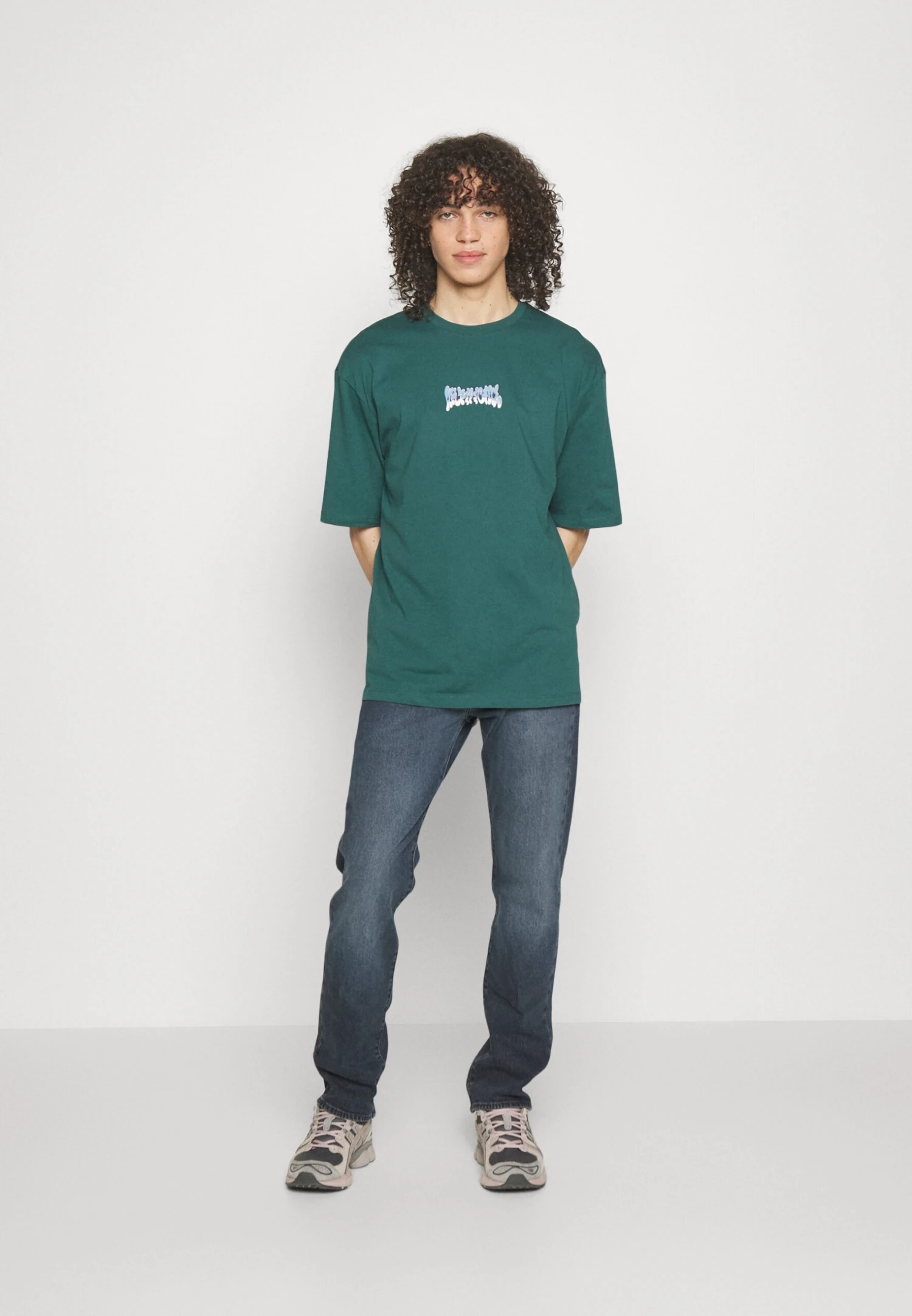 YOURTURN Graphic Tee Unisex - Print T-Shirt - Green 4 YOURTURN Graphic Tee Unisex - Print T-Shirt - Green - Image 2