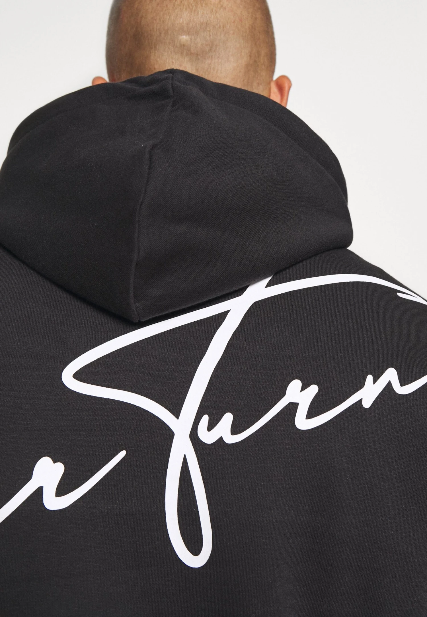 YOURTURN Bold Script Hoodie Unisex - Sweatshirt - Black 8 YOURTURN Bold Script Hoodie Unisex - Sweatshirt - Black - Image 6