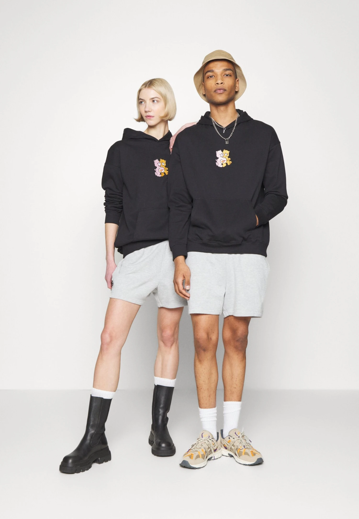 YOURTURN Care Bears Unisex - Hoodie - Black 4 YOURTURN Care Bears Unisex - Hoodie - Black - Image 2