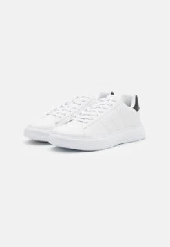 YOURTURN Unisex - Trainers - White 13 YOURTURN Unisex - Trainers - White -Yourturn cb1abb09a10346049d523ce79dde8728