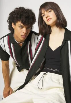 YOURTURN Bowling Unisex - Button-Down Blouse 11 YOURTURN Bowling Unisex - Button-Down Blouse -Yourturn cf0a271c0d134b08b10e0f7858315eeb