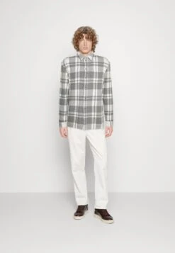 Yourturn -Yourturn d0e989905fbc4b8b985763e63db9e307