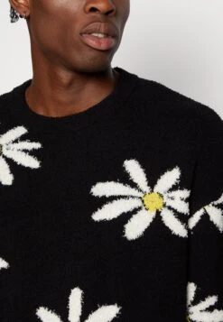 YOURTURN Jumper - Black 13 YOURTURN Jumper - Black -Yourturn d60f029f474c4da889955b8689f3a499