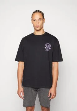 YOURTURN Heart Graphic Backprint Tee Unisex - Print T-Shirt - Black 10 YOURTURN Heart Graphic Backprint Tee Unisex - Print T-Shirt - Black -Yourturn e182c7d7984549498e1cf82cfd854b0e