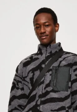 YOURTURN Unisex - Fleece Jacket - Grey -Yourturn e4ac82e499054d1f8826090370324730