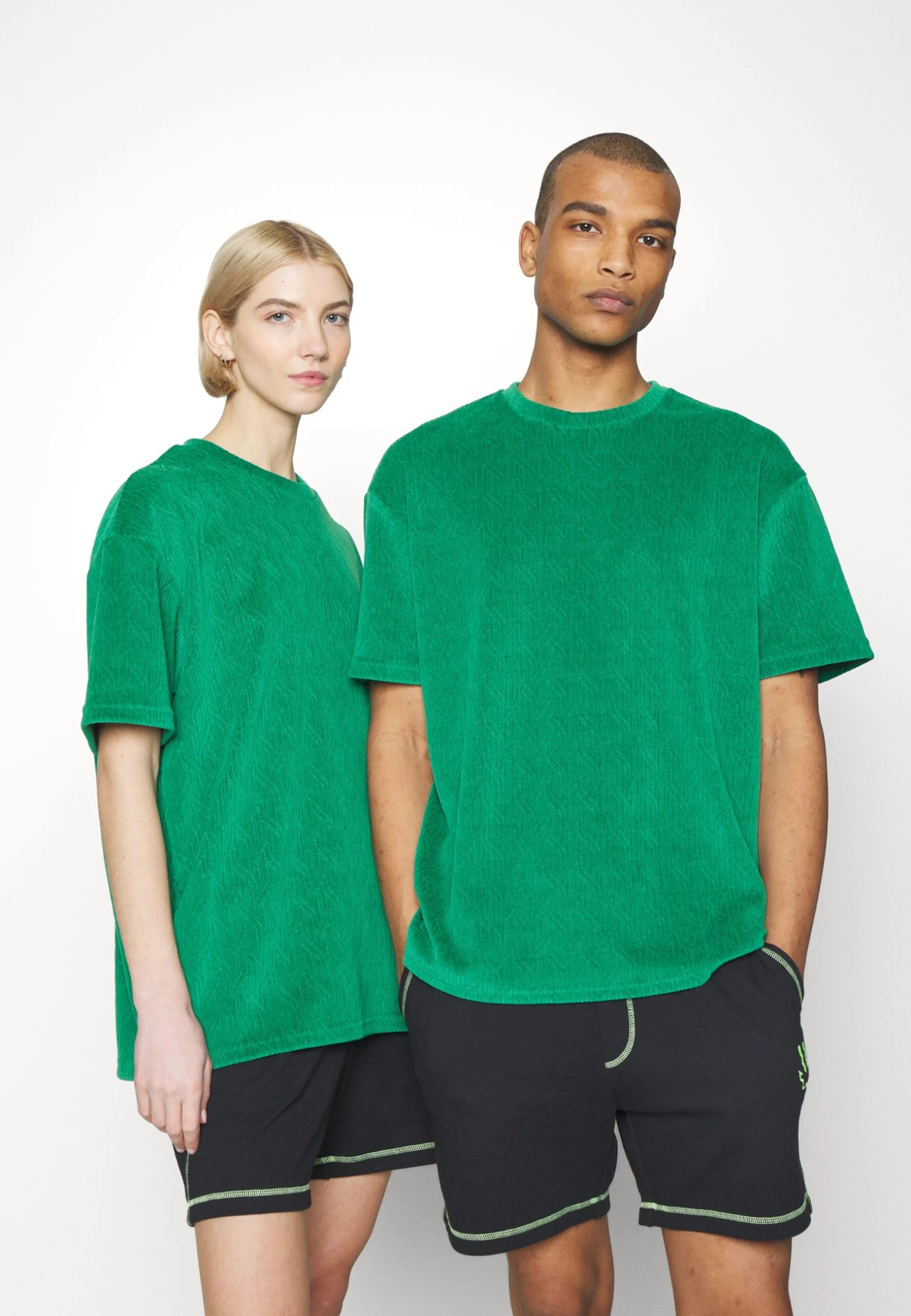 YOURTURN Unisex - Basic T-Shirt - Green 3 YOURTURN Unisex - Basic T-Shirt - Green