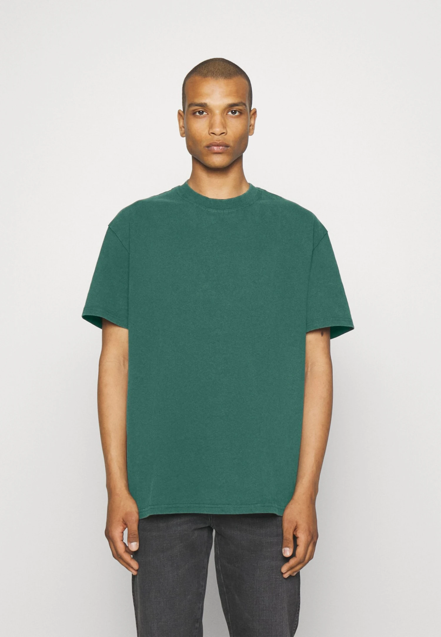 YOURTURN Unisex - Basic T-Shirt - Dark Green 3 YOURTURN Unisex - Basic T-Shirt - Dark Green