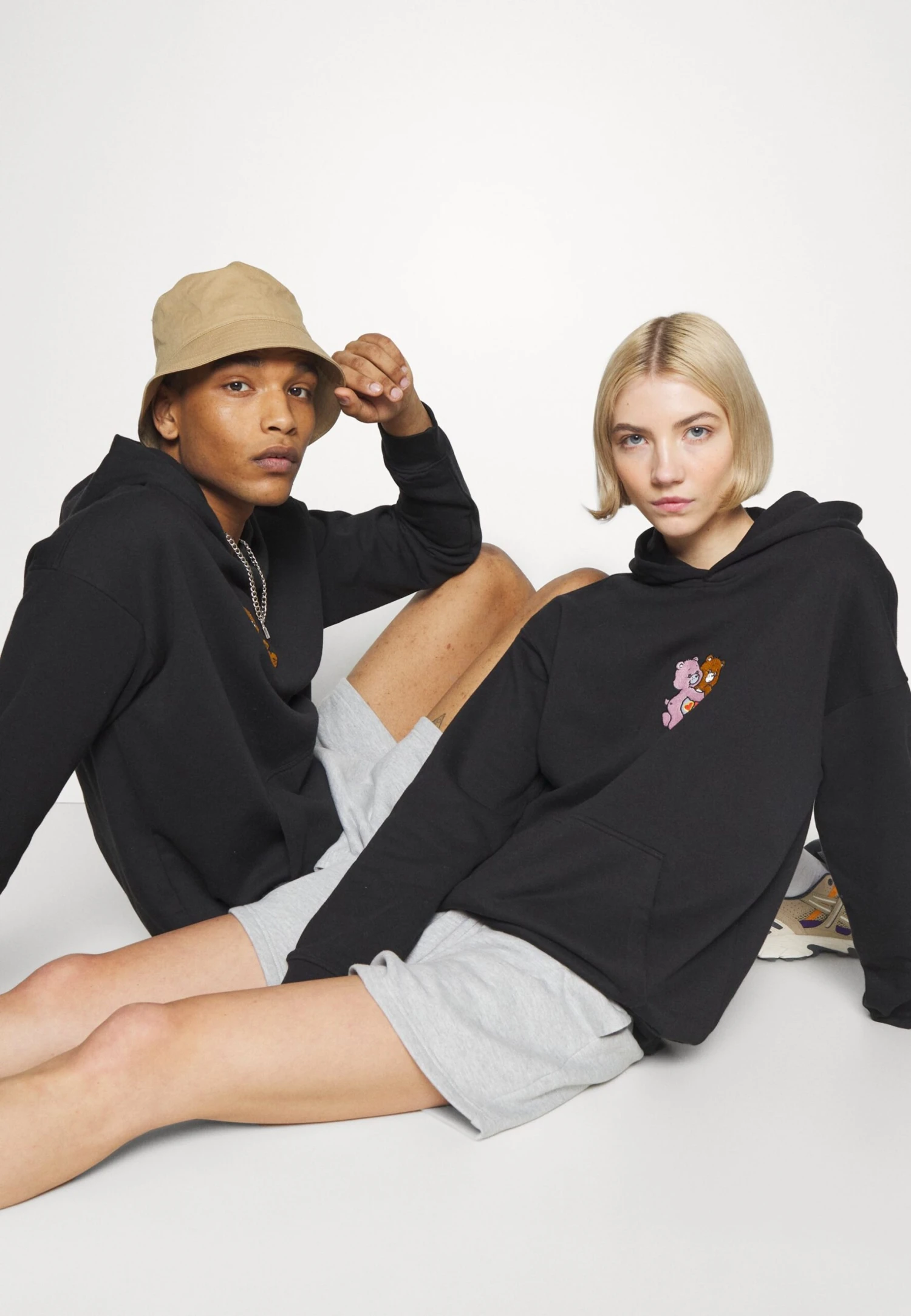 YOURTURN Care Bears Unisex - Hoodie - Black 6 YOURTURN Care Bears Unisex - Hoodie - Black - Image 4