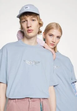 YOURTURN Print T-Shirt - Light Blue 11 YOURTURN Print T-Shirt - Light Blue -Yourturn fe2b57a42457427c941e972cbdef50de