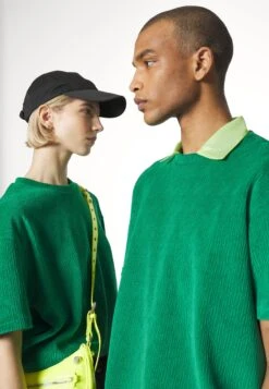 YOURTURN Unisex - Basic T-Shirt - Green 11 YOURTURN Unisex - Basic T-Shirt - Green -Yourturn fe42032137b84feba7e6e68d933211ed